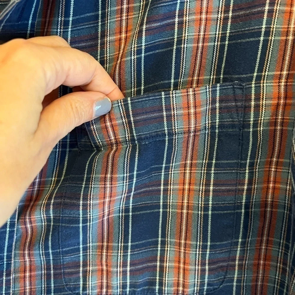 BANANA REPUBLIC Mens slim fit blue plaid button down shirt size medium